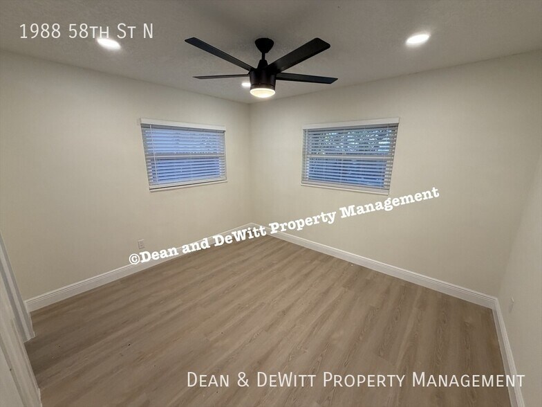 Building Photo - 4 Bed/3 Bath