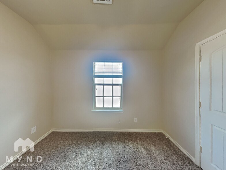 Building Photo - 4909 6 Gun Ln