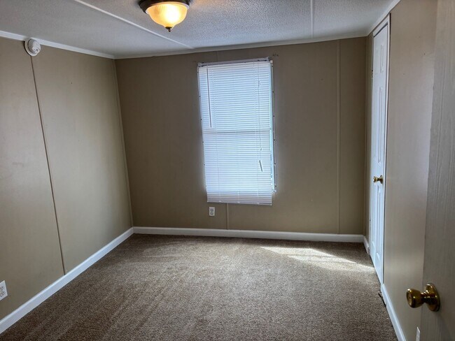 Building Photo - 252 Fruge Rd