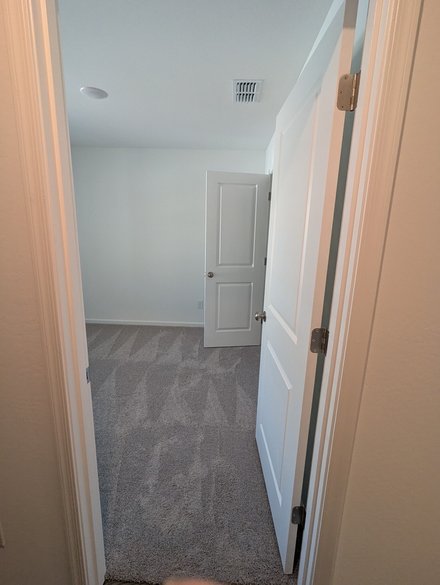 Building Photo - 729 Dylan Ct