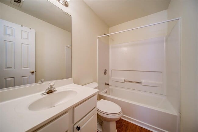 Building Photo - 3285 Hidden Cove Cir NW
