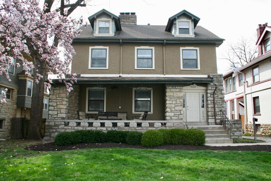 Primary Photo - 4314 Warwick Blvd