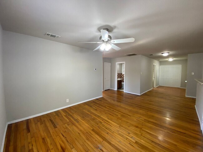 Building Photo - SEPTEMBER  HALF OFF First Month Rent