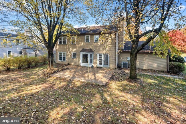 Building Photo - 2621 John Milton Dr