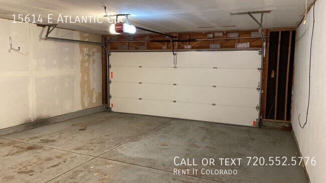 Building Photo - 15614 E Atlantic Cir