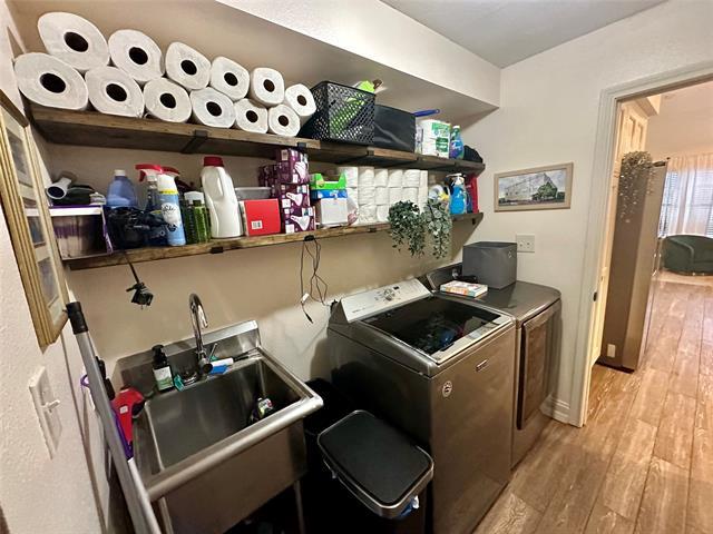 Building Photo - 198 Radecke Rd