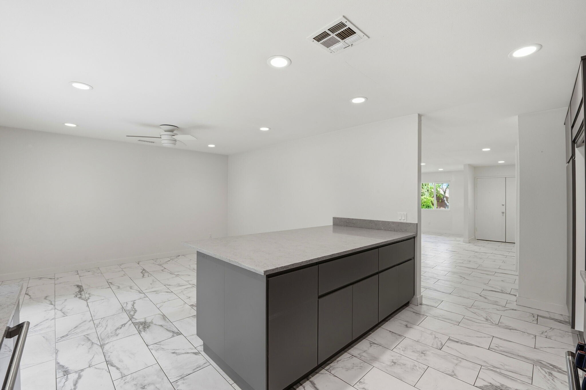 Building Photo - 30845 Catarina Dr