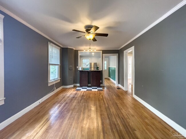 Building Photo - 10 N F St