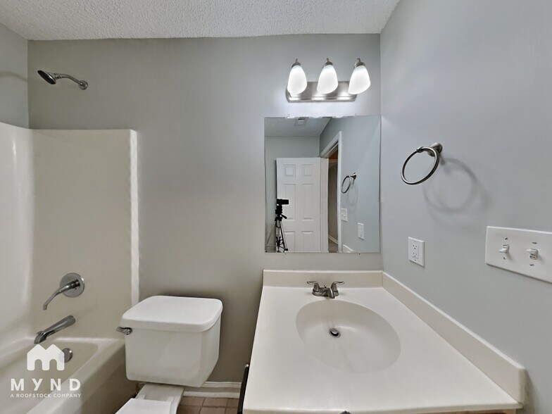 Building Photo - 119 Margaret Turner Rd