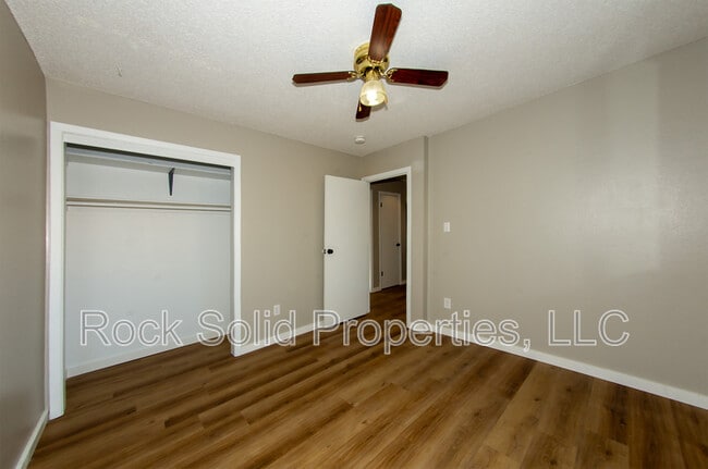 Building Photo - 4405 Ocean Ave