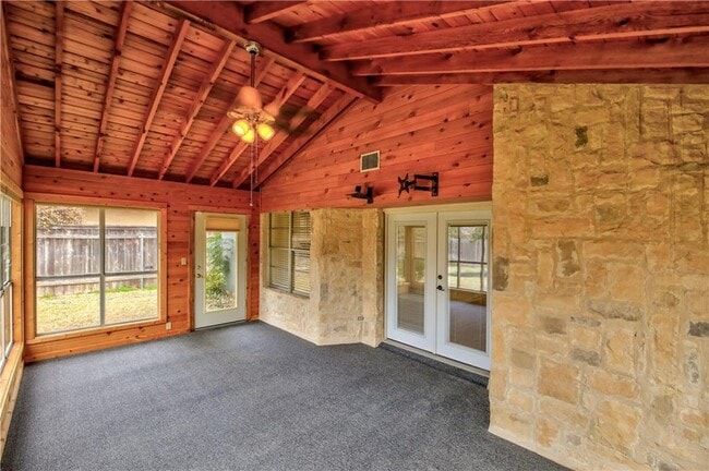 Building Photo - 8706 Primrose Ln