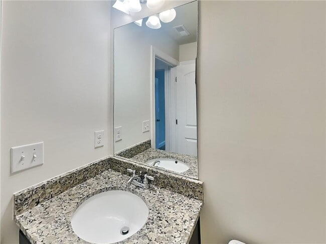 Building Photo - 85 Lotus Ln