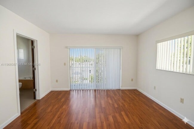 Building Photo - 2780 SW 33rd Ave