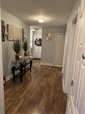 Building Photo - Great brick home located in Waterford Village OS