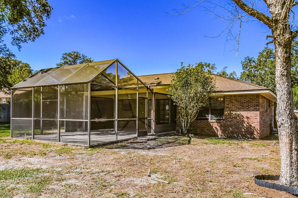 Building Photo - 970 Sandstone Dr