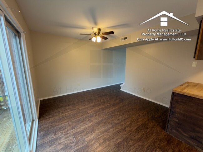 Building Photo - 1822 Springdale Ct