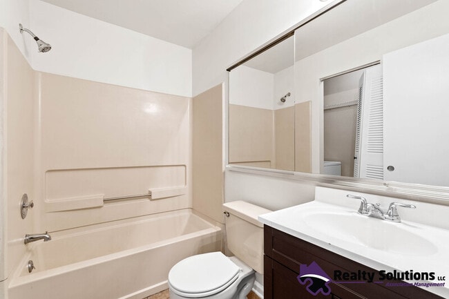 Building Photo - 454 Atlanta Court