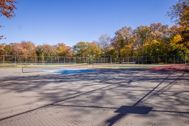 Building Photo - 1 Victoria Ln