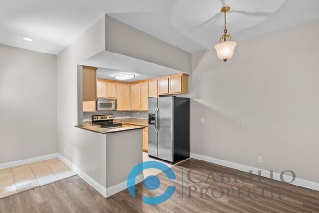 Building Photo - 3525 Grove St