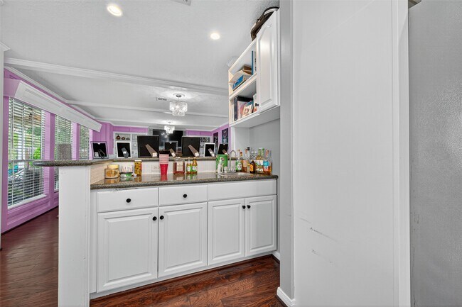 Building Photo - 3602 Blue Cypress Dr