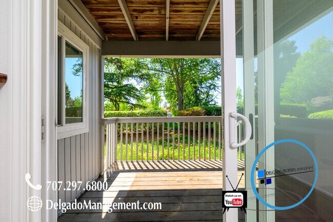 Building Photo - Benicia! Downstairs two bedroom, two baths...