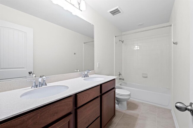 Building Photo - 4729 San Rufo Dr