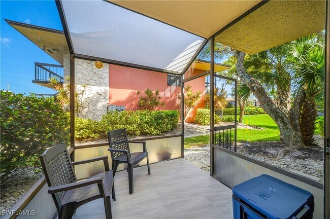 Building Photo - 201 S Collier Blvd