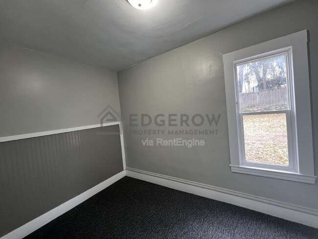 Building Photo - 50 Mathews Ct NE