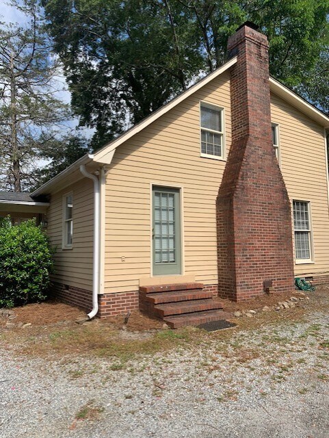 Building Photo - 110 S Broad St