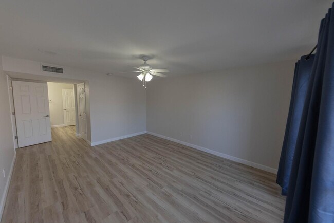 Building Photo - 4283 E Agave Rd