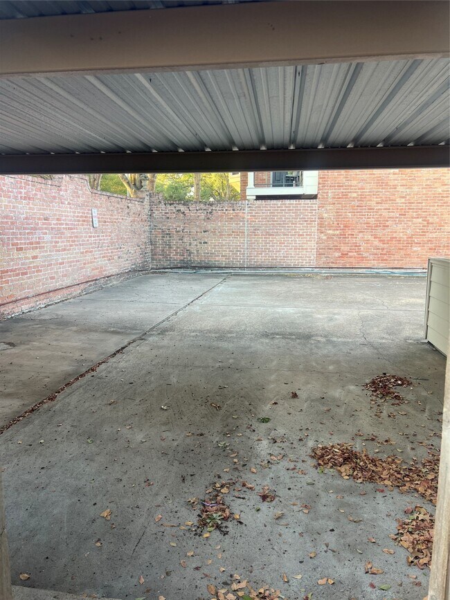 Building Photo - 14370 Misty Meadow Ln