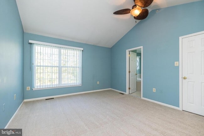 Building Photo - 940 Bentley Ct