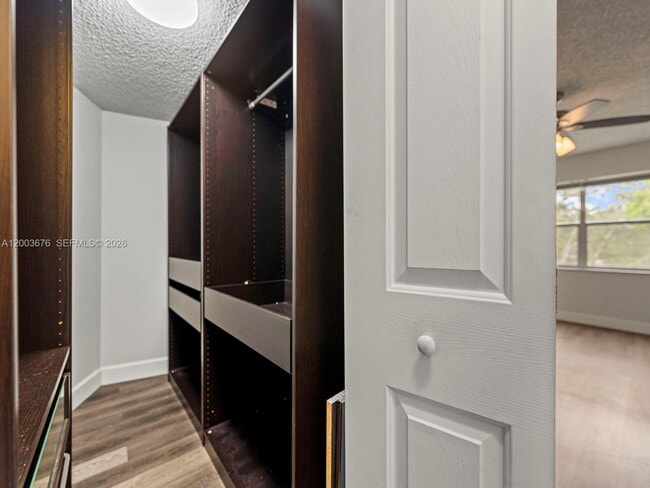 Building Photo - 4235 N University Dr