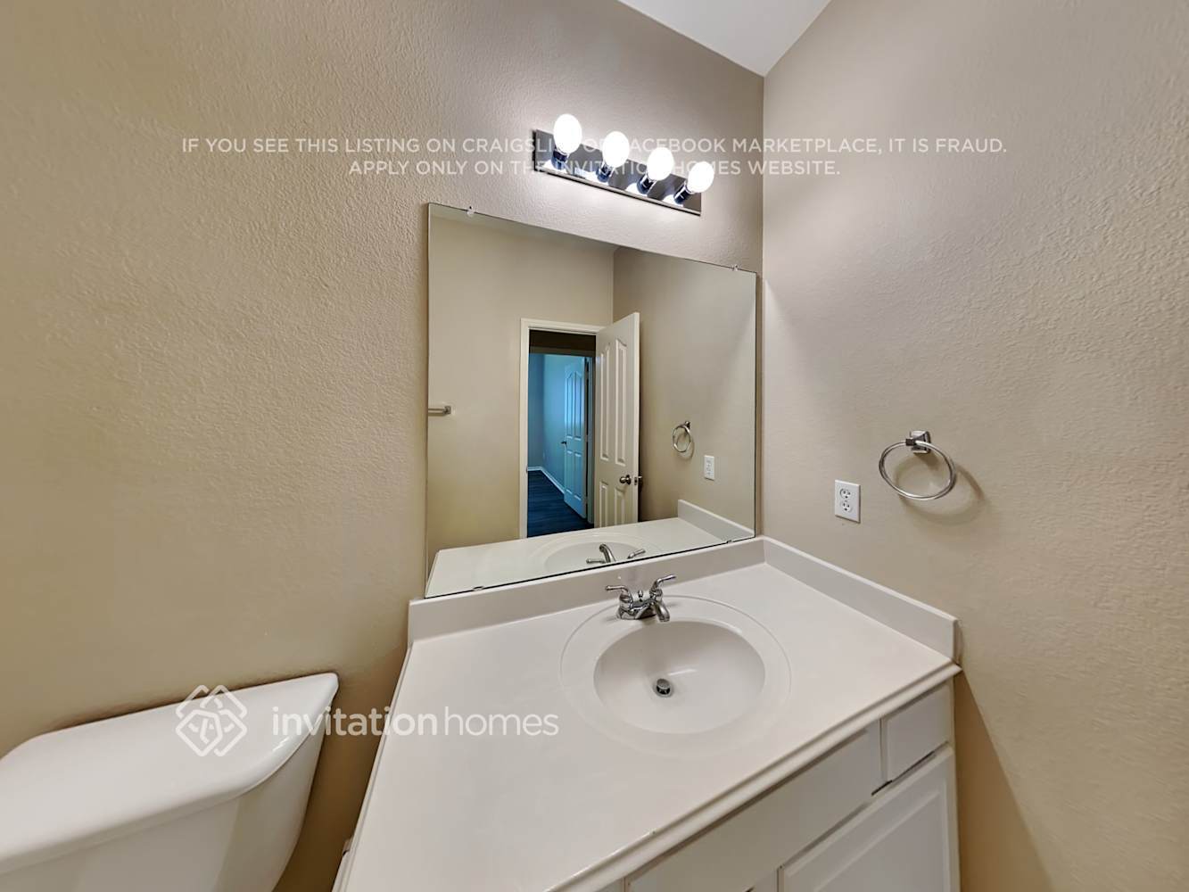 Building Photo - 9137 Farmer Dr