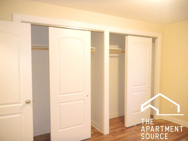 Building Photo - 696 Elm Pl