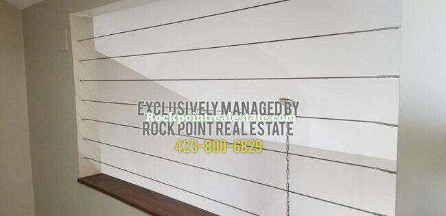 Building Photo - Great Townhome in Hixson!