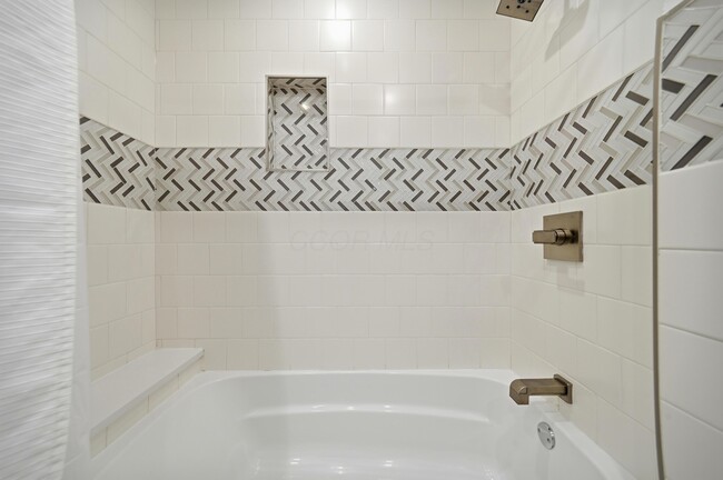 Building Photo - 8661 Craigston Ct