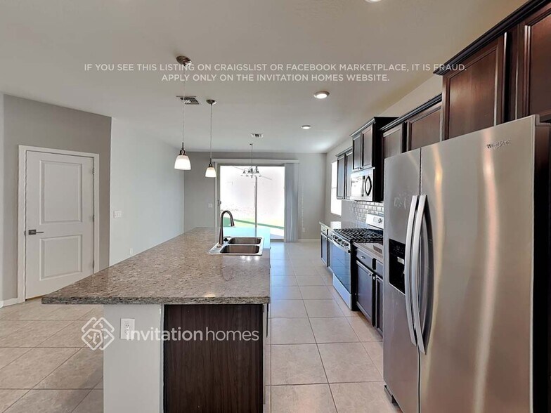 Building Photo - 18634 W Townley Ave