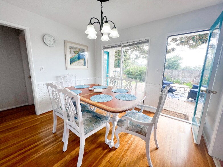 Building Photo - 388 Paseo De Gracia