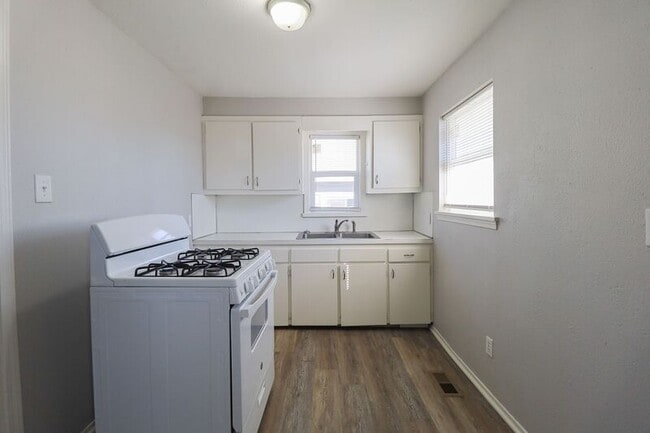 Building Photo - 535 S 39th W Ave