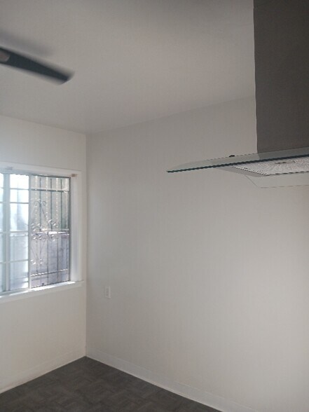 Building Photo - 8417 San Gabriel Ave