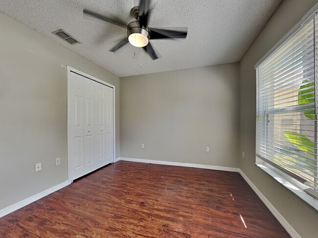 Building Photo - 6908 Waterbrook Ct