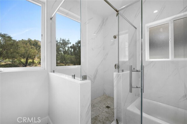 Building Photo - 357 Harvey Dr