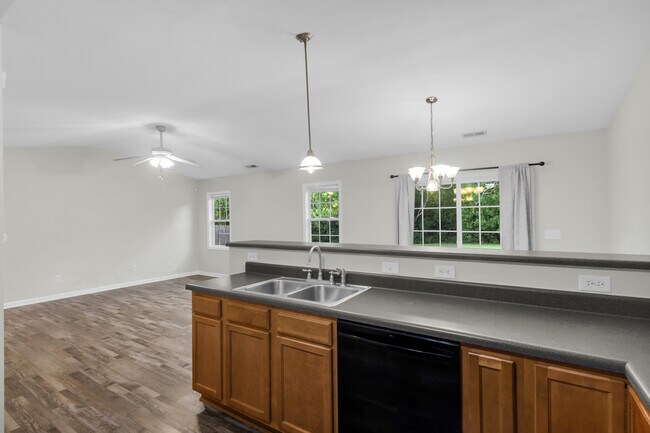 Building Photo - 152 Crooked Run Dr
