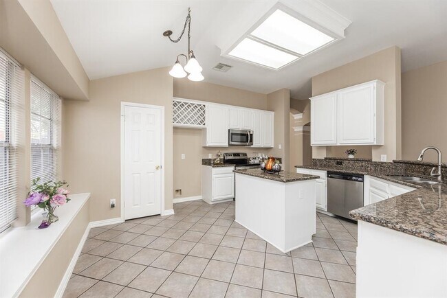 Building Photo - 4523 Wavertree Dr