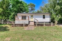 Building Photo - 1026 Weston St