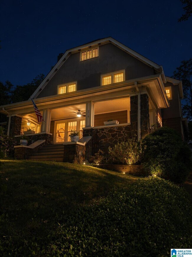 Building Photo - 2717 Caldwell Ave S