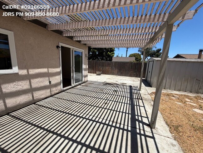 Building Photo - Chino 3 Bedroom Home