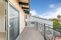 Building Photo - 2637 S Centinela Ave