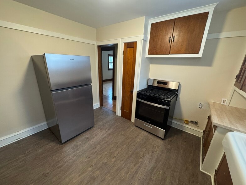 Building Photo - 2641 N 61st St